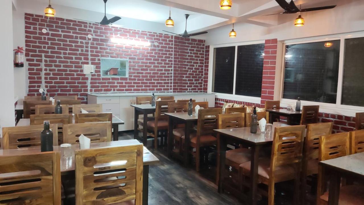 Hotel Studioz Sahastradhara Dehradun Exterior foto